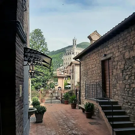 Il Vicoletto Dei Gerani Διαμέρισμα Γκούμπιο